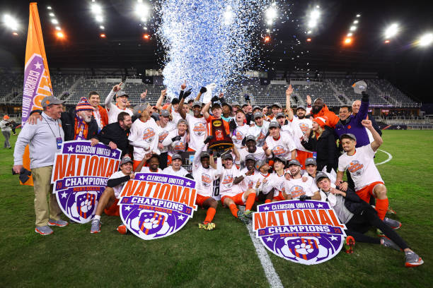 多年来始终 多年来始终