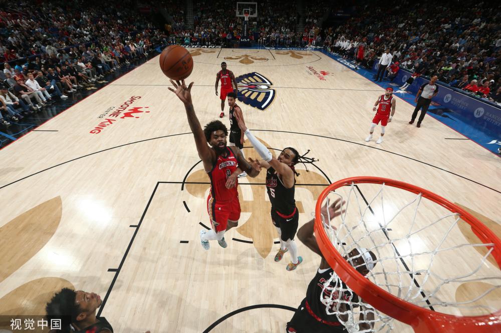 足球经济结 足球经济结